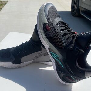 Dwayne Wade’s shoe